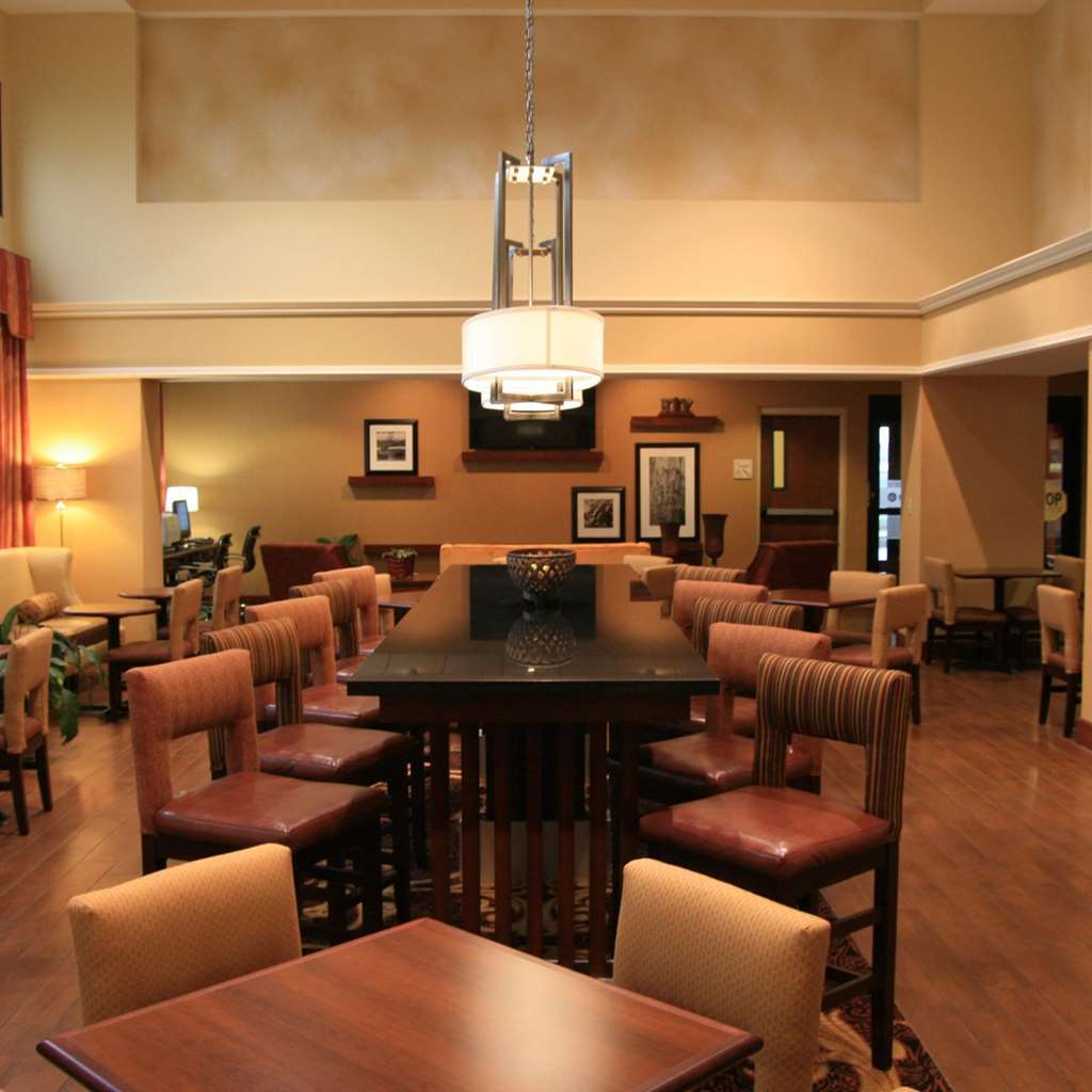 Hotel Hampton & Suites, Sw 3*